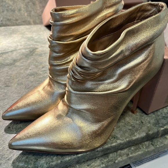 Gianvito Rossi size 38.5 (8.5) gold booties - Picture 5 of 8